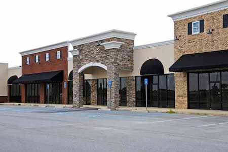 Keep Your Business Looking Its Best with Commercial Pressure Washing Thumbnail