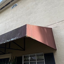 Concrete-surface-awning-and-wall-cleaning-in-Winter-Park-Florida 13
