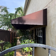Concrete-surface-awning-and-wall-cleaning-in-Winter-Park-Florida 4